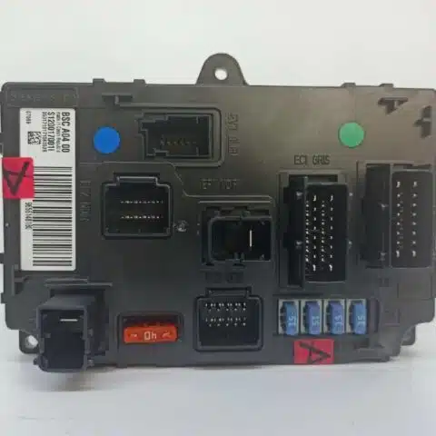 9656148080 Citroen C6 Peugeot 407 607 807 Bagaj Dağıtım Sigorta Kutusu 9665778280 S120017003I 6580S9 6580XF SC A02-00 BSC A04 00