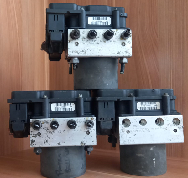 9660779880 Abs Beyni 0265800415 0265231522 Berlingo Abs Beyni 9665780680 0265951105 Partner Abs Beyni 0265230456 4541E8 Xsara Abs Beyni 4541J5