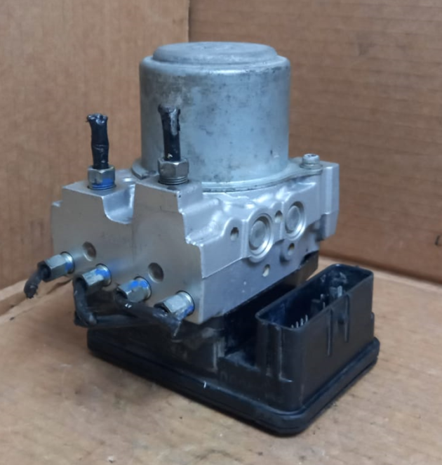 C11D4-0067 Abs Beyni 8C11-0107 C11D4-0067 Honda Civic Abs Beyni C11D40067 C11D4-0067 Honda Civic FD6 Çıkma Abs Beyni 8C110107 C11D4-0067 Civic FD6 Çıkma Abs Pompa Beyni 8C11-0107