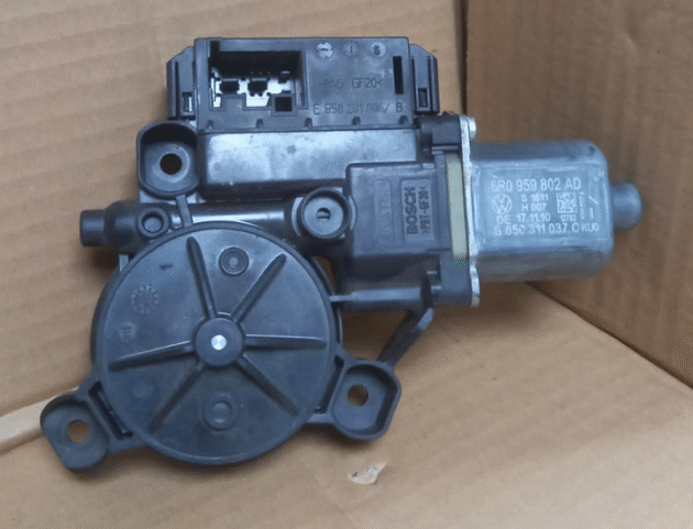 6R0959802AD Cam Motoru 6R0959802BE E850201004 6R0959802AD Volkswagen Polo 5 Cam Motoru 6R0959802T 6R0959802AD Polo 5 Cam Açma Motoru 6R0959802K 6R0959802AD Vw Polo Sag Ön Cam Motoru 6R0959802CJ 6R0959802AD Polo MK5 Sag Ön Cam Açma Motoru 6R0959802BF