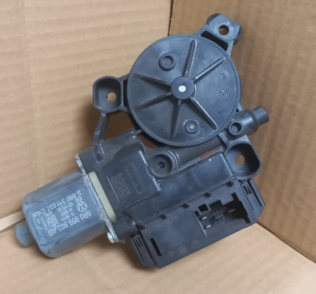 6R0959802AD Cam Motoru 6R0959802BE E850201004 6R0959802AD Volkswagen Polo 5 Cam Motoru 6R0959802T 6R0959802AD Polo 5 Cam Açma Motoru 6R0959802K 6R0959802AD Vw Polo Sag Ön Cam Motoru 6R0959802CJ 6R0959802AD Polo MK5 Sag Ön Cam Açma Motoru 6R0959802BF