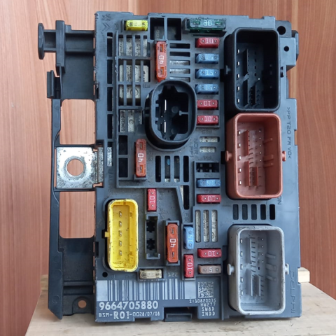 BSM-R01-00 Bsm Beyni 9664705880 6500HK Citroen C4 Bsm Beyni 6500EC 9807028580 Peugeot 407 Bsm Beyni 9666700180 9807028580 Peugeot 3008 Bsm Beyni 6500FQ 9664705980 Peugeot 5008 Bsm Beyni 9667044980