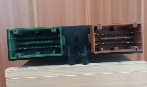 51839855 Kapı Beyni Linea Merkezi Kilit Beyni Linea Kapı Beyni Linea Cam Kontrol Beyni