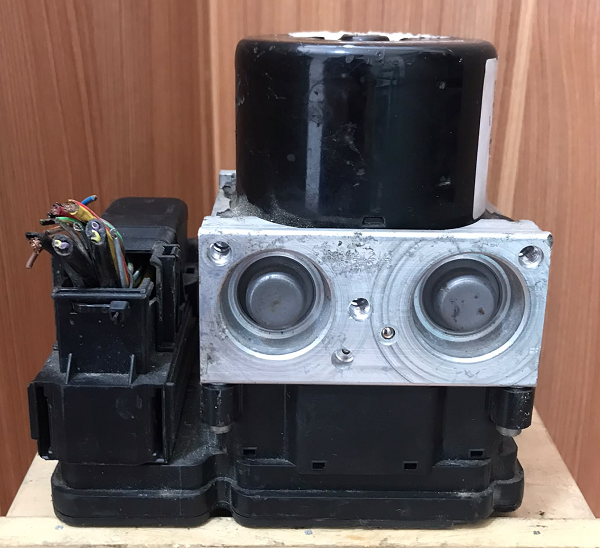 BV61-2C405-AF Abs Beyni, Ford Focus 3 Abs Beyni, Ford C-Max Abs Beyni, Ford Grand C-Max Abs Beyni, Focus 3 Çıkma Abs Beyni, C-Max Çıkma Abs Beyni, Grand C-Max Çıkma Abs Beyni, 10.0212-0723.4, 10.0961-0140.3,